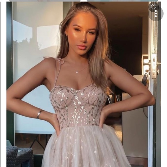 NWOT Whitefox ‘In the spotlight’ maxi dress - Picture 2 of 5